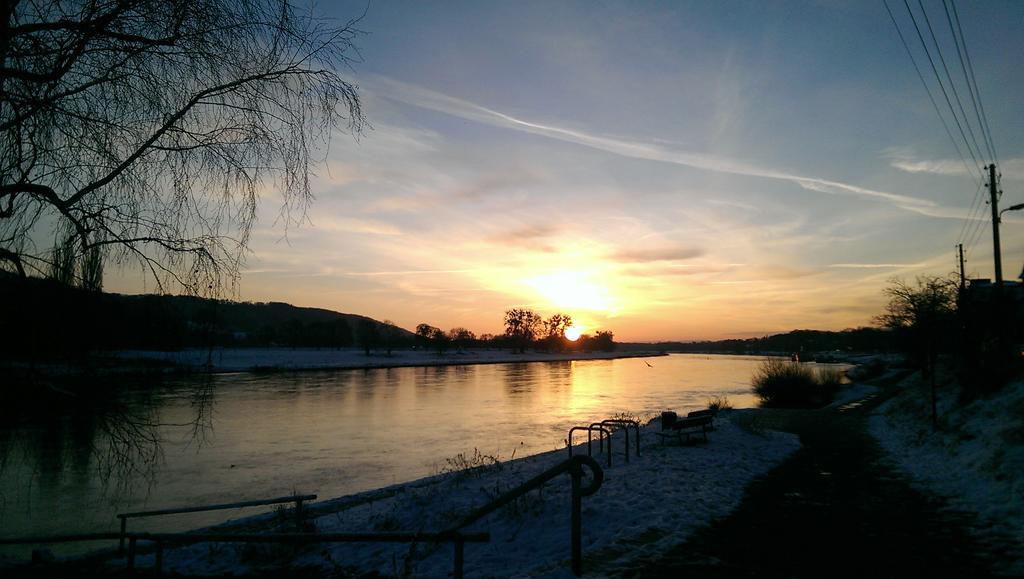 Ferienwohnung An Der Elbe Дрезден Номер фото